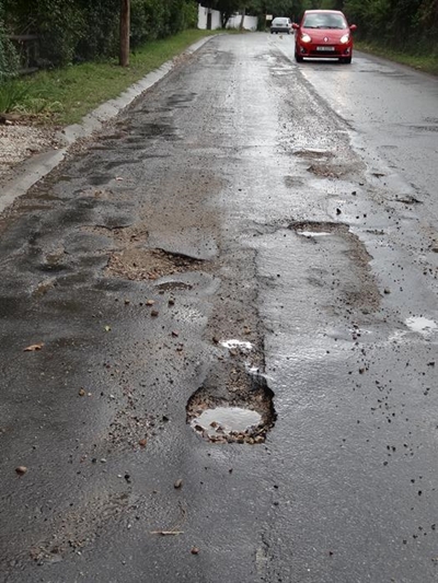 Welbedacht Lane - a patch too little?